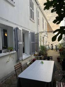 Maisons de vacances Country home in Paris : photos des chambres