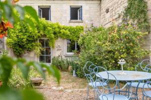 Maisons de vacances Maison Meslaie - Maison pour 8 avec piscine : photos des chambres