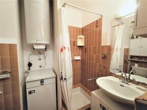 Studio lumineux et fonctionnel, idéalement situé à Aix-les-Bains - FR-1-555-1