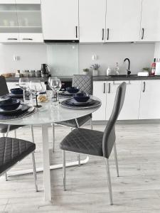 Komfortowy apartament z balkonem Platany