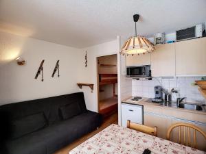 Studio ski aux pieds Les Menuires, 3 pers - FR-1-178-305