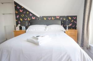 Headlands - Room Only Accommodation