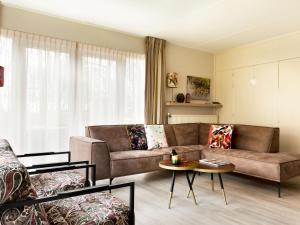 Bungalow near De Alde Feanen with Spa