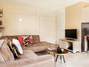 Bungalow near De Alde Feanen with Spa