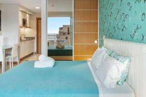 Dfm Happy Days E - Funchal