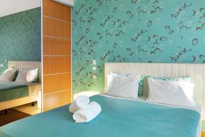 Dfm Happy Days E - Funchal