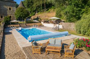 B&B / Chambres d'hotes Chateau de Chauvac - table d'hotes avec vue sur la riviere : photos des chambres