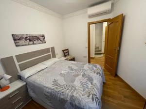 trc1, espectacular casa de pueblo en travesía colón