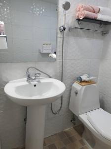 AREX Hongik Unit 101