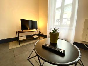 Appartements Spacieux, Climatise, Quartier Calme, Proche Chateau, Le Cocon De Joy : photos des chambres