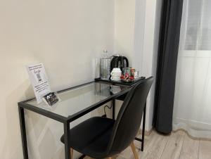 Double Room with Private Bathroom room in Avec Moi Roma