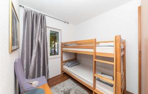 Stunning apartment in Okrug Donji with Outdoor swimming pool, WiFi and 4 Bedrooms