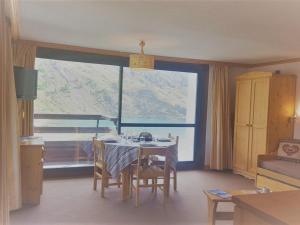 Appartements Tignes - Appartement 4 pers, pied des pistes avec balcon - FR-1-411-367 : photos des chambres