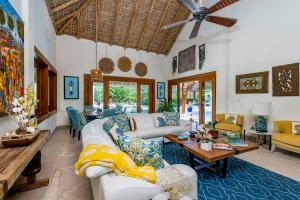 Private Villa with Incredible Pool, maid, jacuzzi - Cap Cana Resort