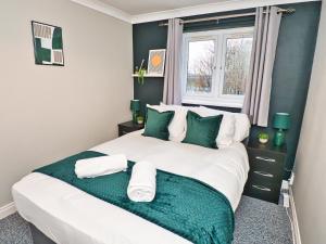 4 bed house - Drive and garage - Birmingham