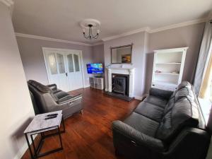 Bundoran Seaside Stays House - WiFi, large spacious home