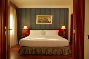 Junior Suite Double (1-2 Adults) room in El Avenida Palace