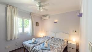 Casa Holly Comares by Ruralidays