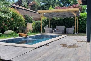 Maisons de vacances Small House with pool : photos des chambres