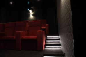 Chalet mit Kino und Jacuzzi in Gsteig b. Gstaad