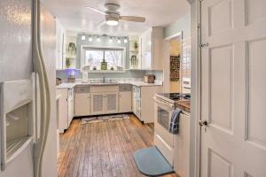 Rural Oswego Cottage on 50-Acre Orchard and Farm!