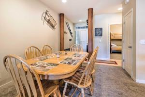 Kouls Retreat Condo 2 Mi to Lake Wenatchee