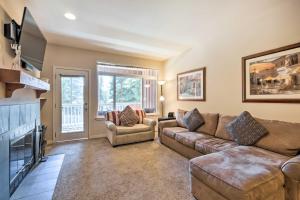 Kouls Retreat Condo 2 Mi to Lake Wenatchee