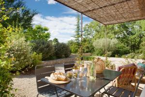 Maisons d'hotes Domaine Les Petites Vaines : photos des chambres