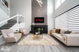 *New*Luxury Living*King Bed*AC&Fireplace*Sleeps13! - Alberta Beach