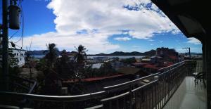 ISLANDERS INN - CORON