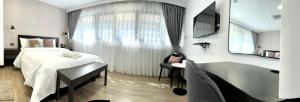 Phòng Đôi Loại Sang (Deluxe Double Room)