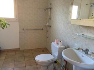 Maisons de vacances Maison lumineuse avec jardin, 3 ch., proche centre de Ceret, jusqu'a 6 pers., animaux bienvenus - FR-1-703-49 : photos des chambres