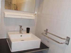 Studio rénové avec balcon à Amélie-les-Bains - FR-1-703-70