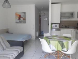 Studio 4 couchages avec loggia, WIFI, proche centre et cures - Amélie-les-Bains - FR-1-703-57
