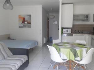 Appartements Studio Amelie-les-Bains-Palalda, 1 piece, 3 personnes - FR-1-703-57 : photos des chambres