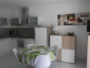 Appartements Studio Amelie-les-Bains-Palalda, 1 piece, 3 personnes - FR-1-703-57 : photos des chambres