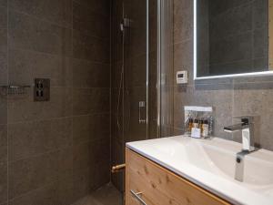 Appartement de standing sur pistes avec parking et wifi - FR-1-645-37