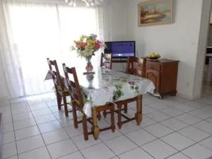 Appartement F3 avec garage et loggia, 4 couchages, proche Thermes et centre-ville, Amélie-les-Bains - FR-1-703-147 - 勒宝洛