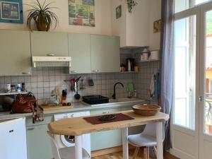 Appartements Studio Mezzanine 20m², 2 pers, Parking, Ascenseur, Amelie-les-Bains - FR-1-703-150 : photos des chambres