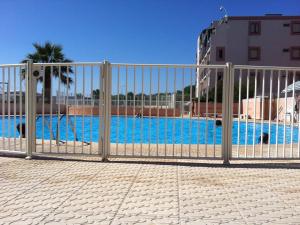 Studio Cabine avec Clim, Piscine, Ascenseur et Parking, Proche Plage et Commerces - FR-1-307-143