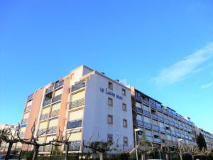 Studio Cabine avec Clim, Piscine, Ascenseur et Parking, Proche Plage et Commerces - FR-1-307-143