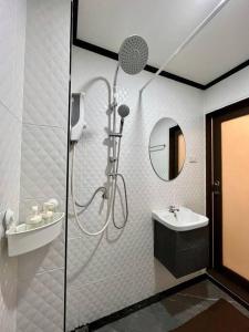 DiscoveryHome at Pratunam market