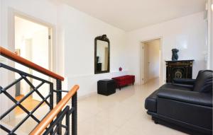 Awesome Apartment In Split With 2 Bedrooms And Wifi