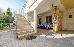 Awesome Apartment In Nin With Wifi And 2 Bedrooms