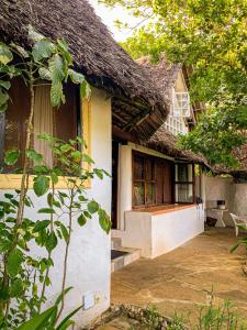 Kasuku Villa, Warandale Cottages