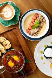 Deep Roots Dive & Yoga Resort