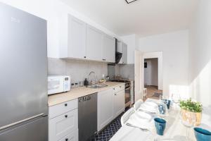 ROOM, Pirenejska 20 Cozy Rooms