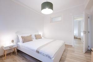 Santos Gem II - Central Space in Trendy Neighborhood