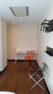 easyHotel The Hague City Centre