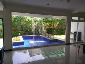 Timog Pool Villa - Anunas